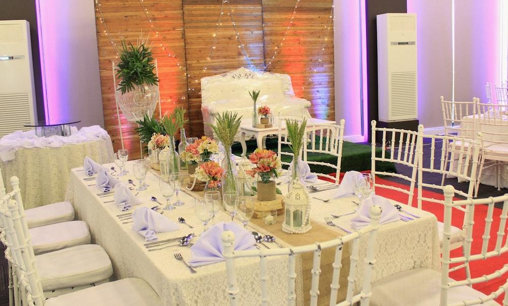 Madison 101 Hotel + Tower Quezon City Ngoại thất bức ảnh