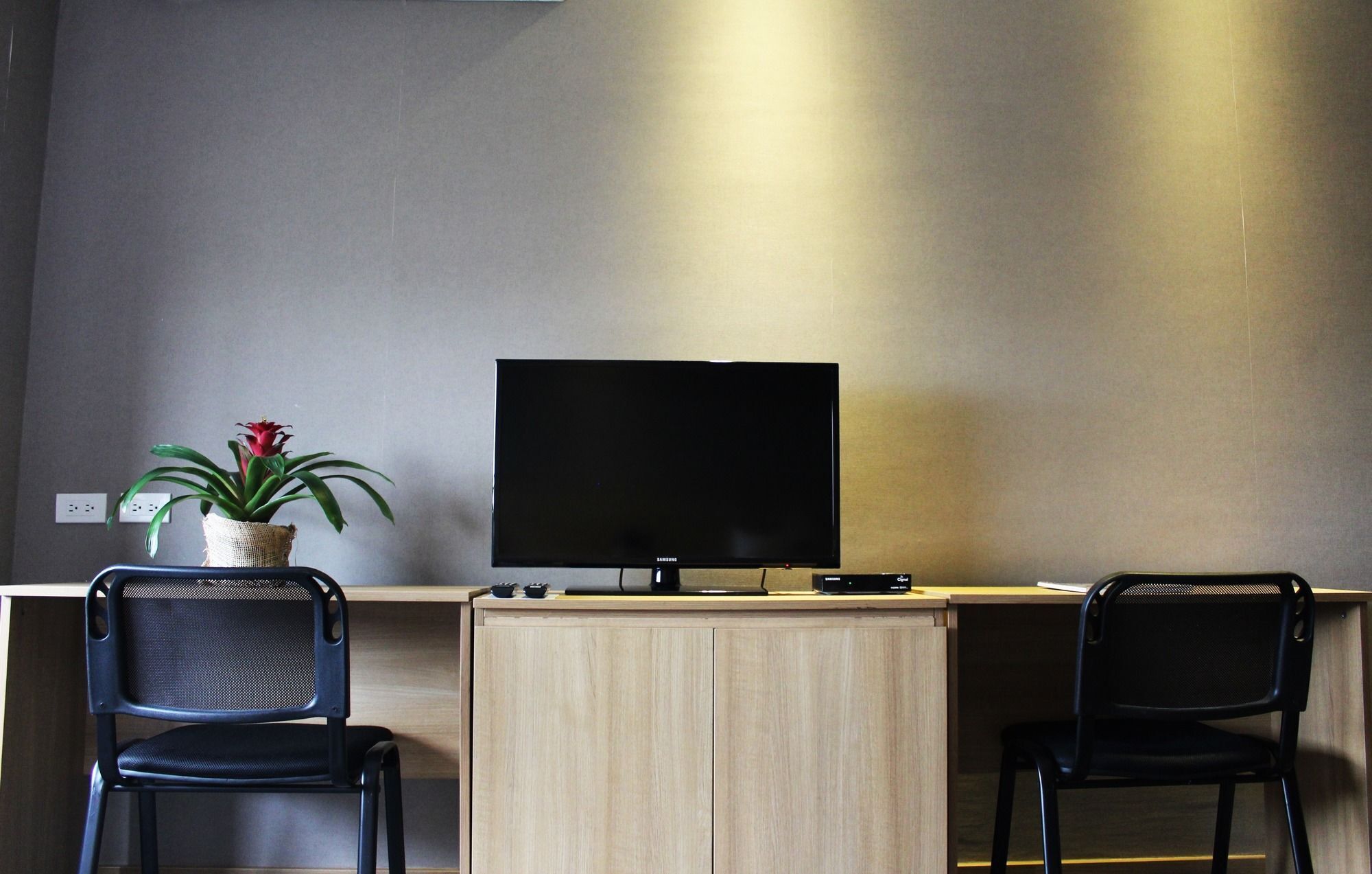 Madison 101 Hotel + Tower Quezon City Ngoại thất bức ảnh