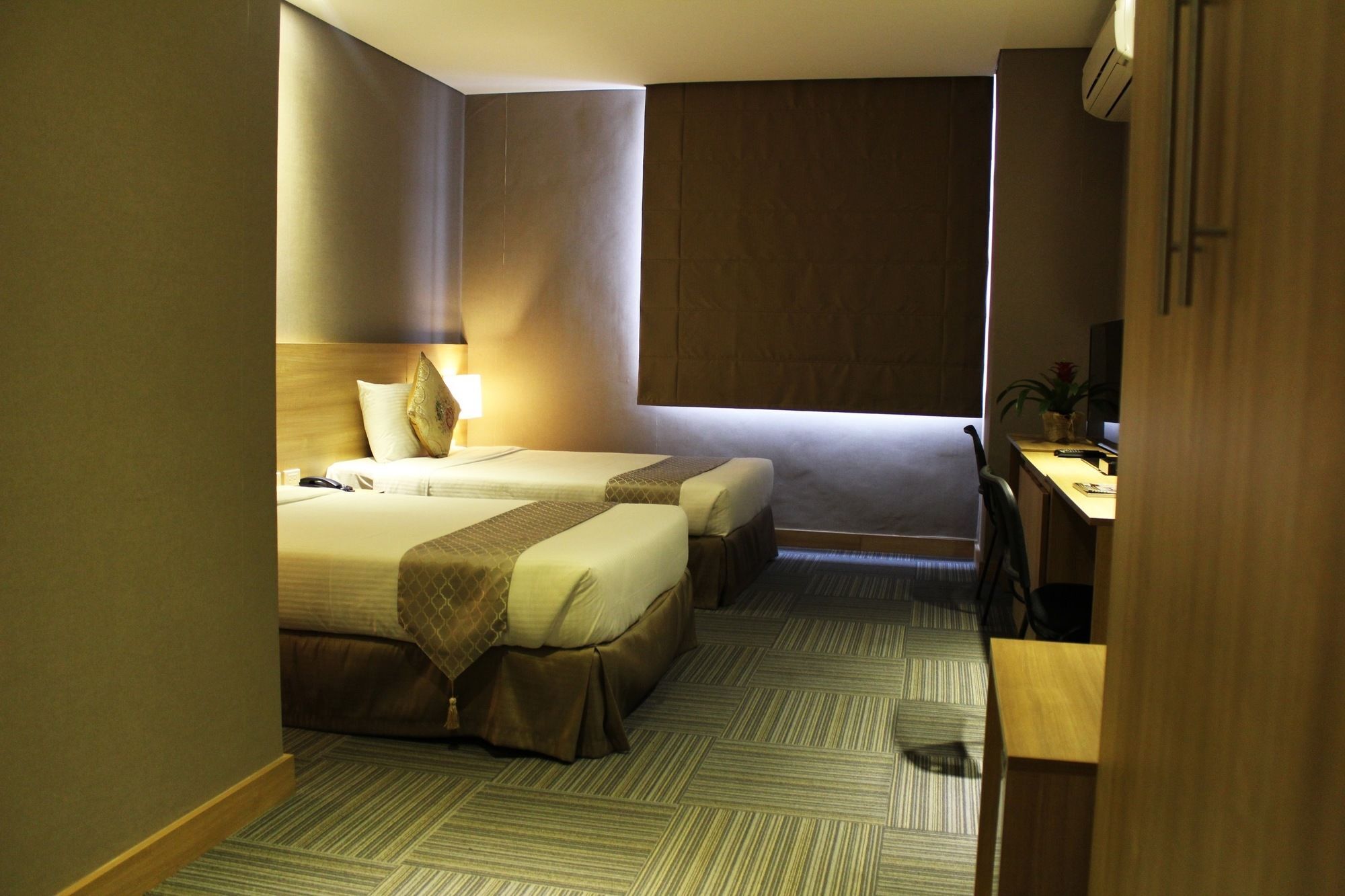 Madison 101 Hotel + Tower Quezon City Ngoại thất bức ảnh